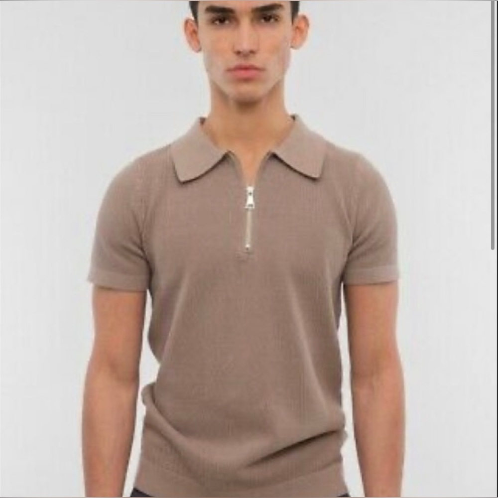 Esntls. Purple rock polo shirt size M